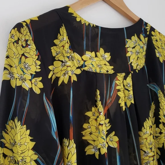 Urban Coco long sleeve sheer black Yello floral button blouse; Size small - Picture 10 of 16